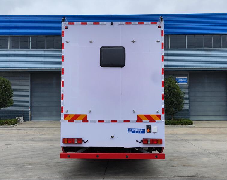 程力牌CL5180XLY6ABZ型淋浴车