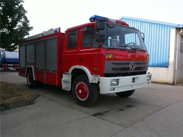 东风天锦8吨泡沫消防车
