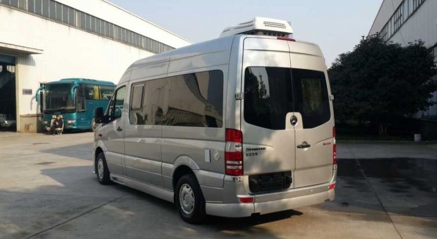 奔驰房车