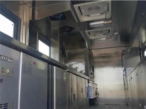 东风六驱炊事车