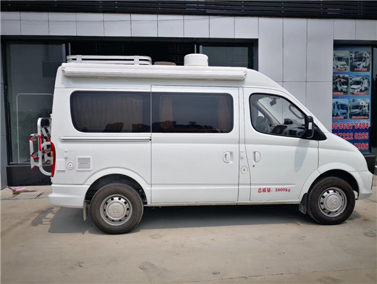 上汽大通V90体检车
