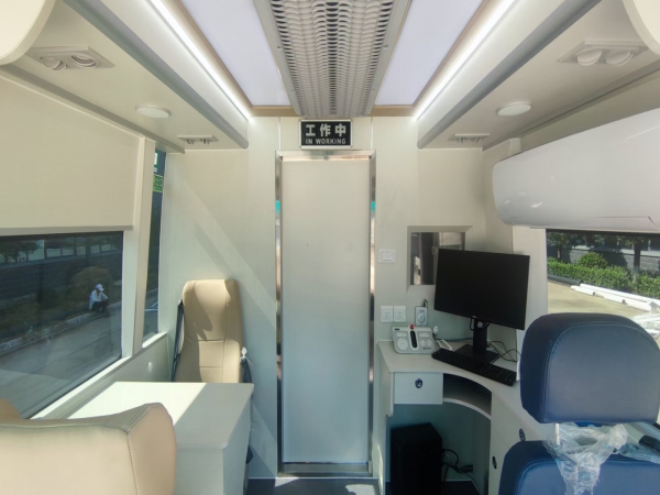 金旅8米医疗体检车