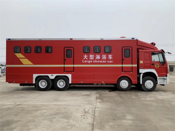 东风天锦淋浴车 8人