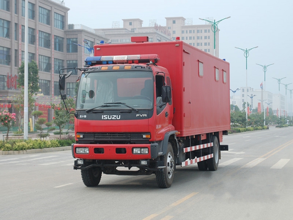 重汽豪沃大型淋浴车