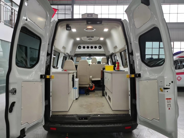 福特全顺V362水质检测车
