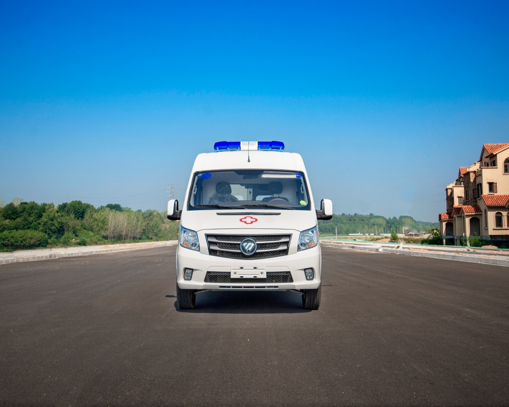 福田图雅诺救护车