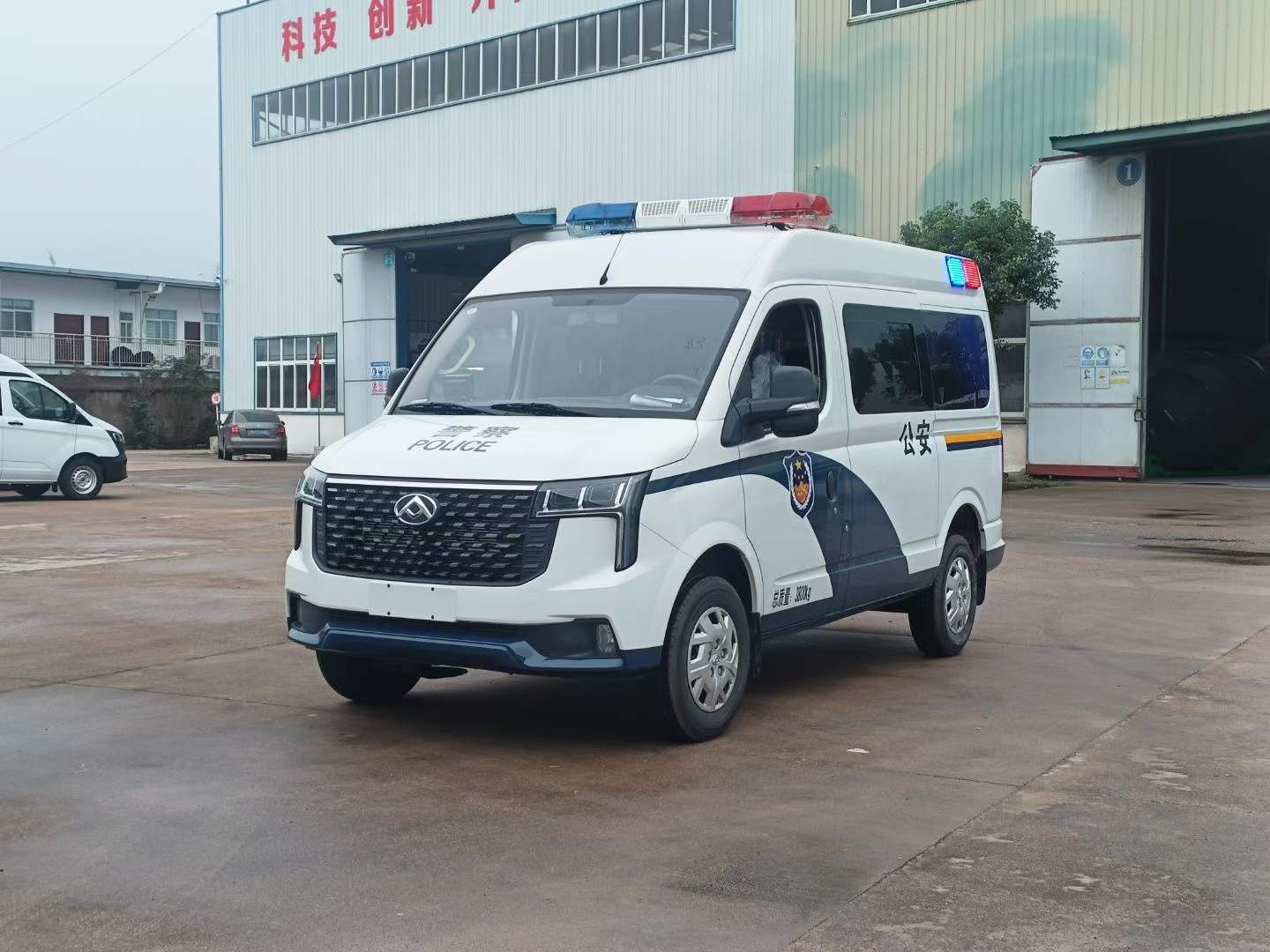 福特全顺V362囚车