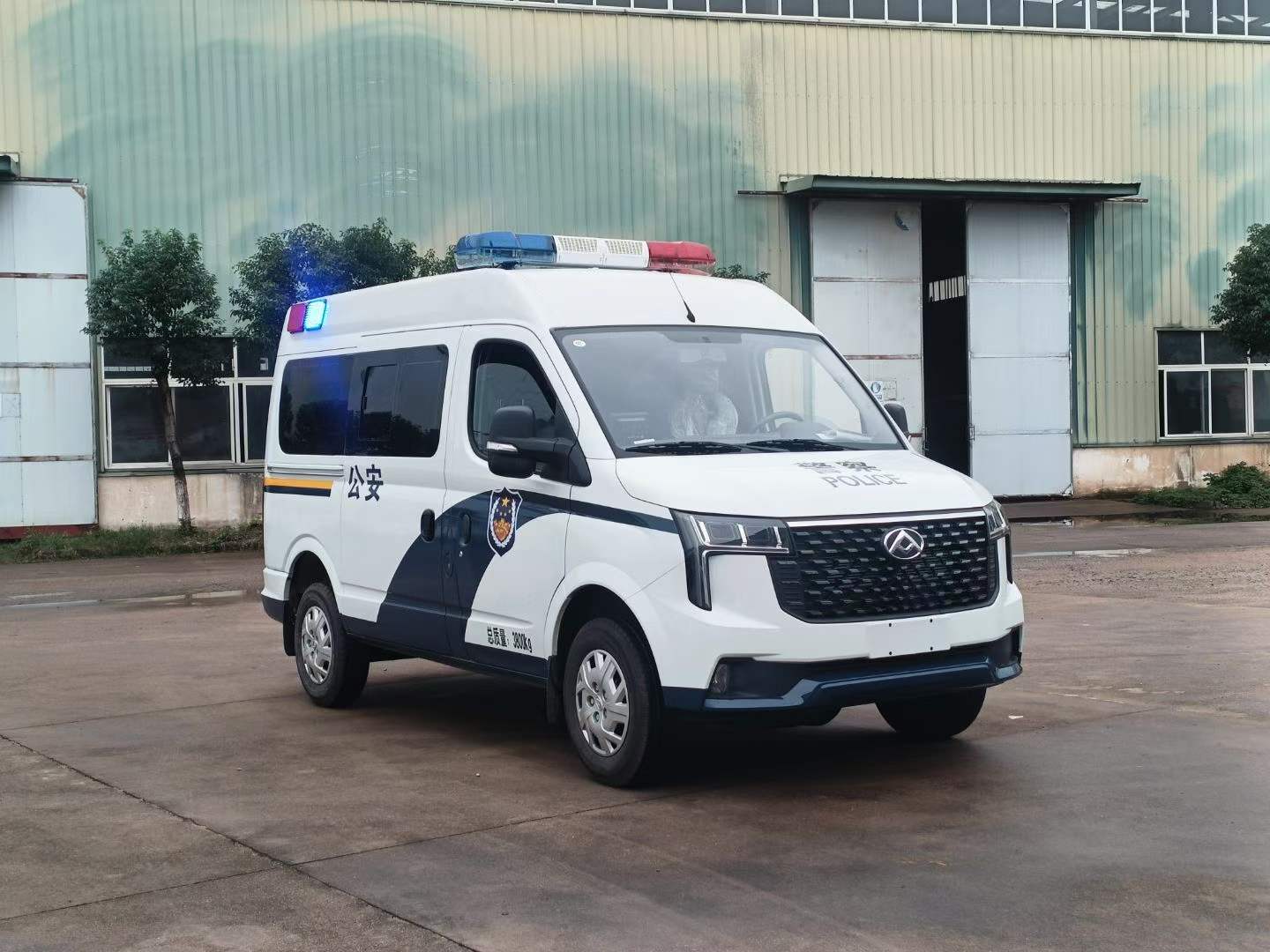 福特全顺V362囚车