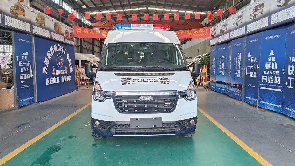 福特全顺V363囚车