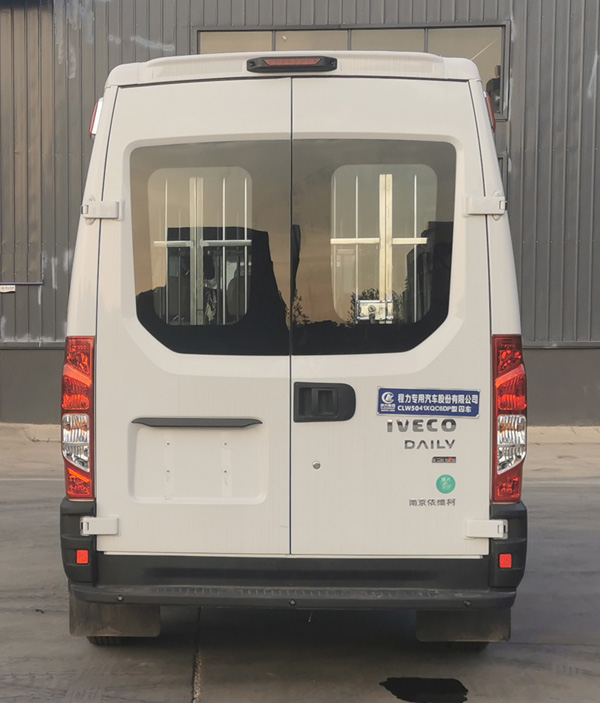 依维柯聚星囚车