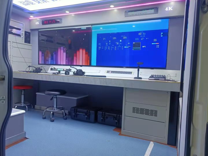 依维柯融媒体转播车