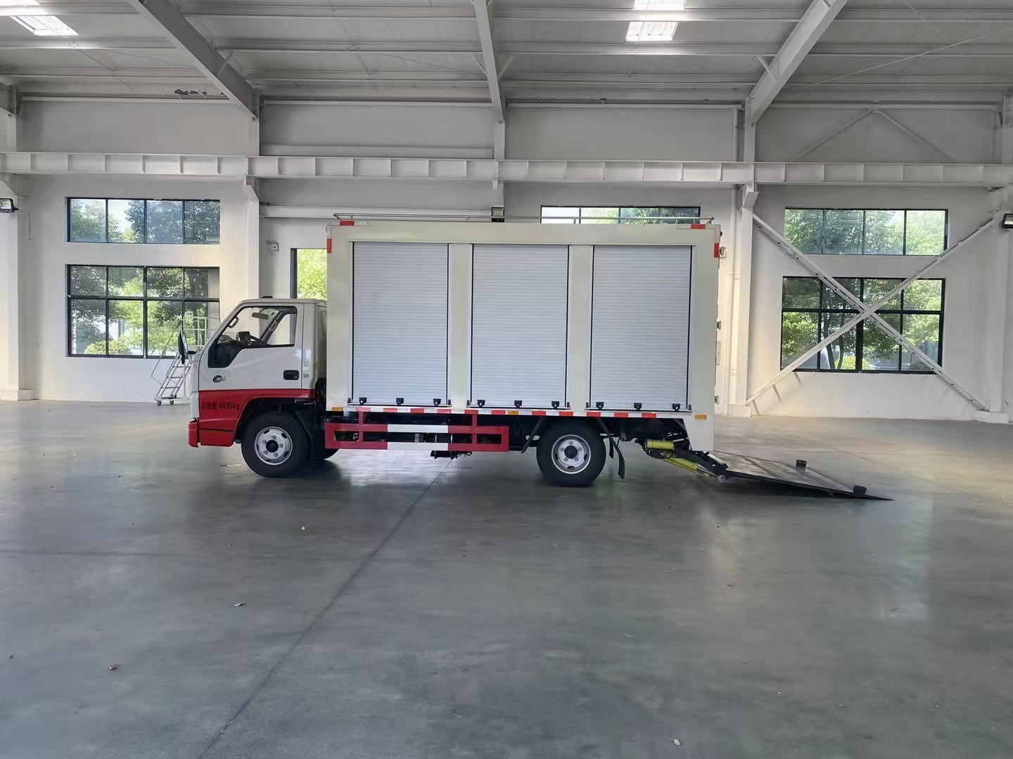 江铃顺达装备车