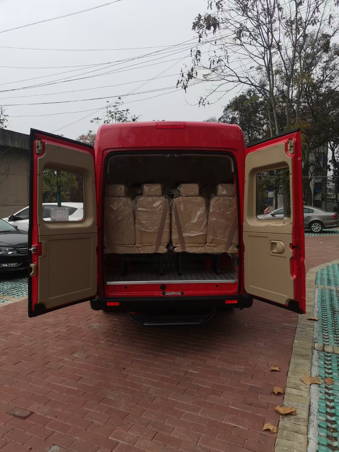 东风御风运兵车