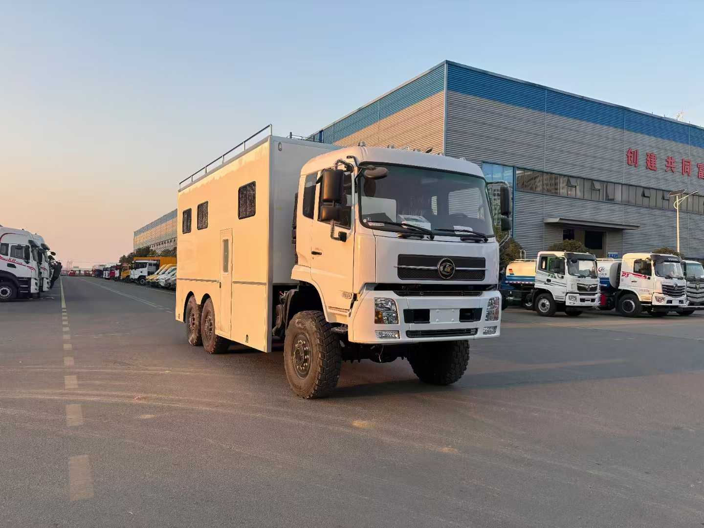 东风天锦运兵车