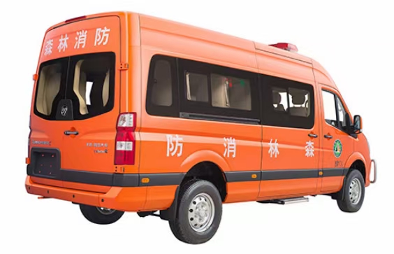 福田图雅诺四驱运兵车