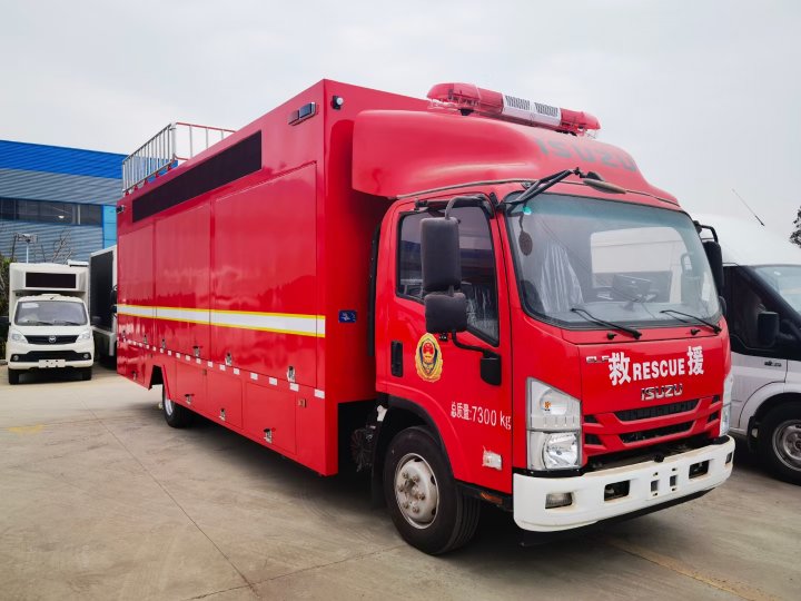 五十铃牌消防宣传车