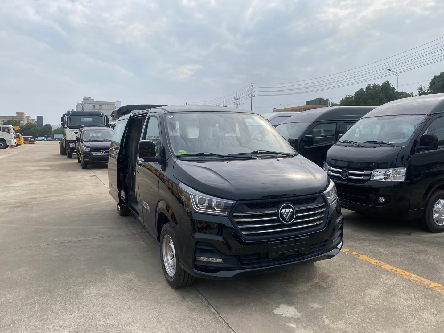 福田G5殡仪车