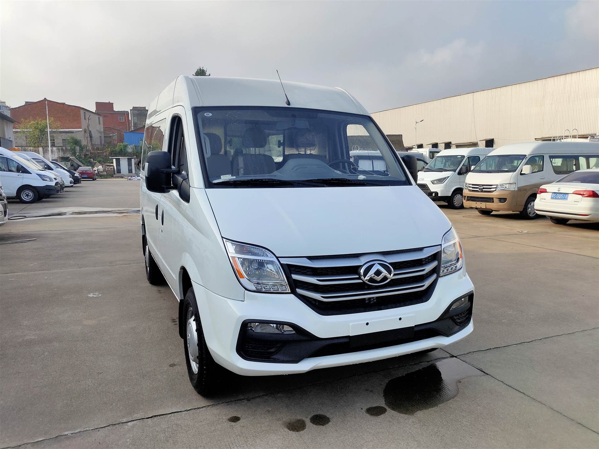 大通V80殡仪车