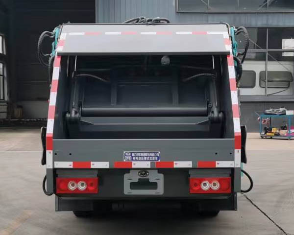程力牌CL5040ZYSBEV型纯电动压缩式垃圾车