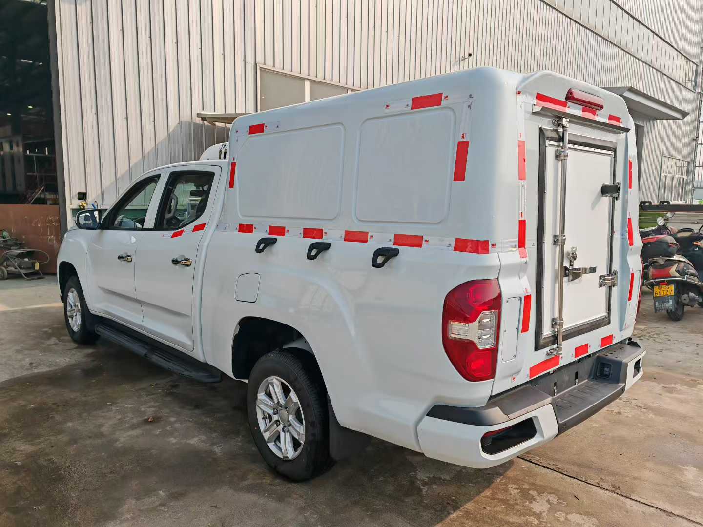 四驱皮卡疫苗冷链车