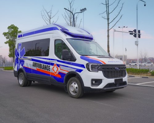 福特全顺T8四驱高原版救护车